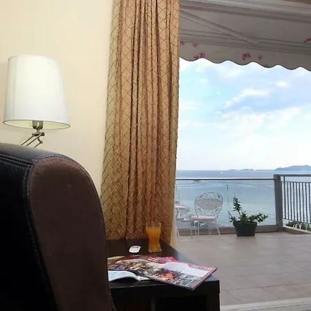 Luxury Port
